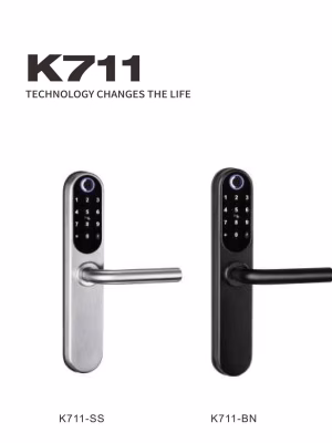 K711-03 Gama de cerraduras inteligentes con huella dactilar y manilla, en acabados de acero inoxidable y negro