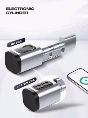 Intelligenter elektronischer Zylinder mit Kartenleser oben und Tastatur unten, steuerbar über eine App